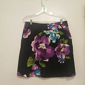 💥HOST PICK💥Tracy Evans Floral Mini Skirt